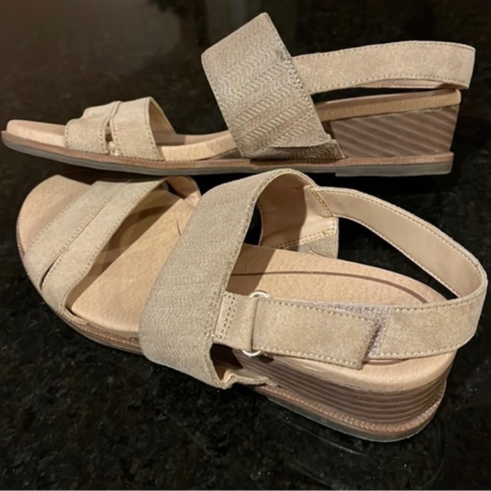New Dr Scholls Freestone Tan Sandal Size 10